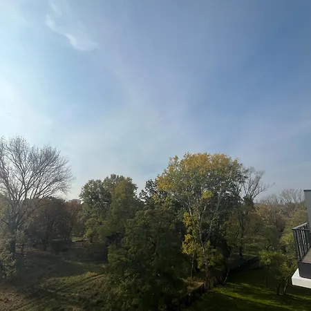 Apartment Luksusowy W Parku Skaryszewskim Z Widokiem Na Centrum Warszawy Warsaw
